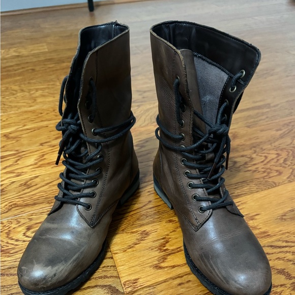 Deena and Ozzy boots - Picture 2 of 6